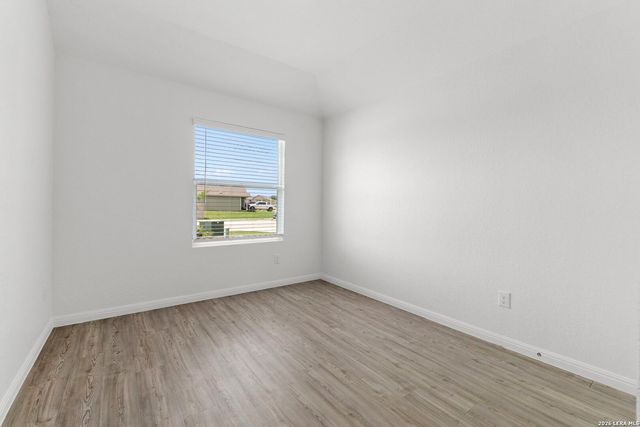 105 OLYMPIC CV, Seguin, TX 78155