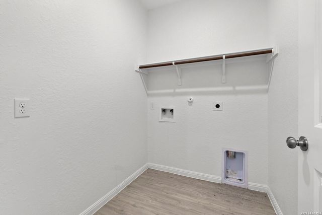 105 OLYMPIC CV, Seguin, TX 78155