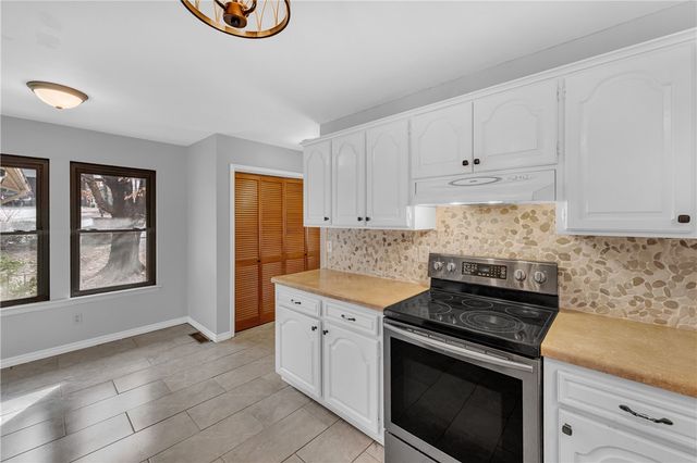 1 Elizabeth Drive, Bella Vista, AR 72715