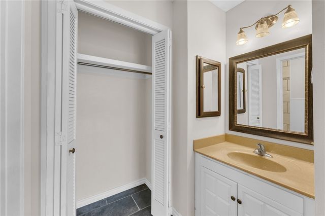 1 Elizabeth Drive, Bella Vista, AR 72715