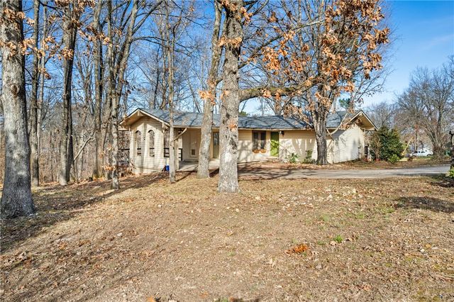 1 Elizabeth Drive, Bella Vista, AR 72715