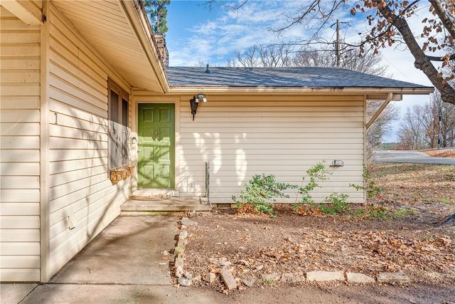 1 Elizabeth Drive, Bella Vista, AR 72715