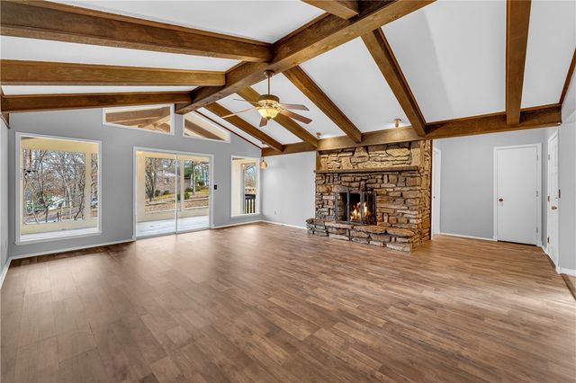 1 Elizabeth Drive, Bella Vista, AR 72715