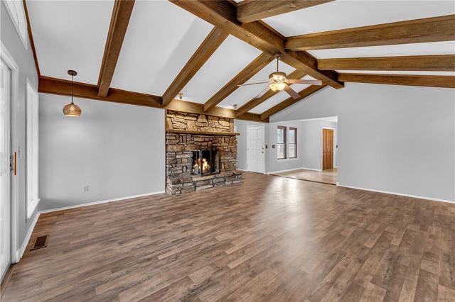 1 Elizabeth Drive, Bella Vista, AR 72715