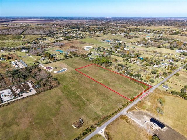 6730 Avenue T, Santa Fe, TX 77510