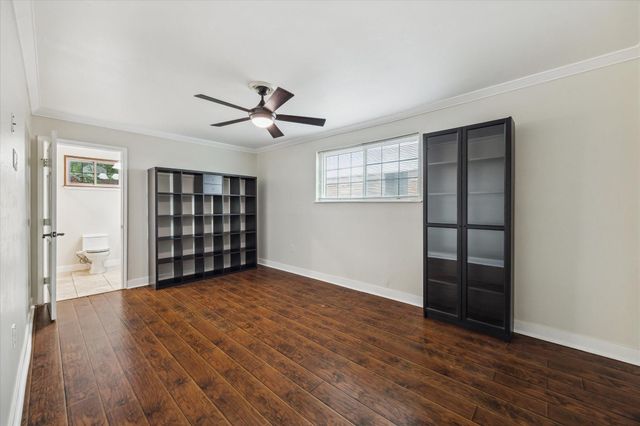 5830 Ludington Drive, Houston, TX 77035