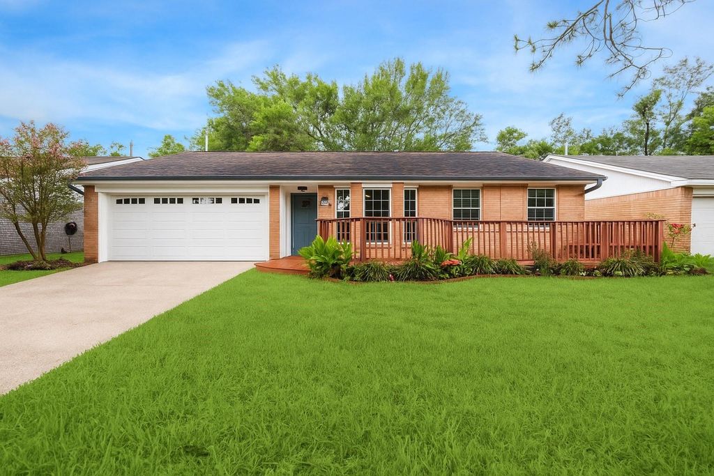 5830 Ludington Drive, Houston, TX 77035