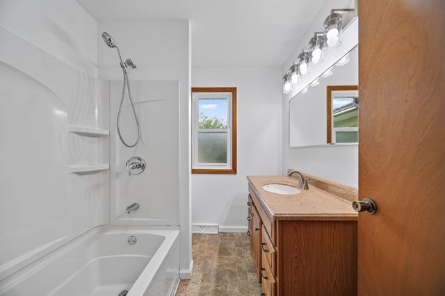 3628 COLONIAL Avenue, Millcreek, PA 16506
