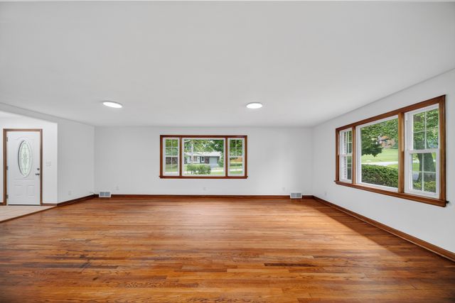 3628 COLONIAL Avenue, Millcreek, PA 16506