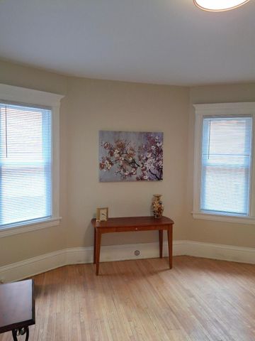 2637 Emerson Avenue S, Minneapolis, MN 55408
