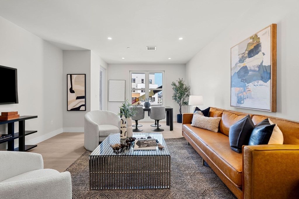 27 Guild Street 101, Boston, MA 02119