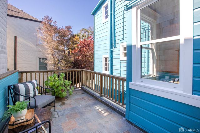 1239 6th Avenue, San Francisco, CA 94122