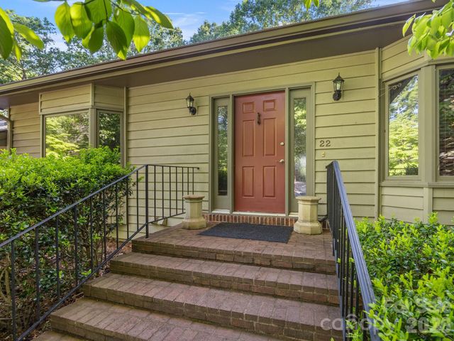 22 Hunting Country Trail, Tryon, NC 28782