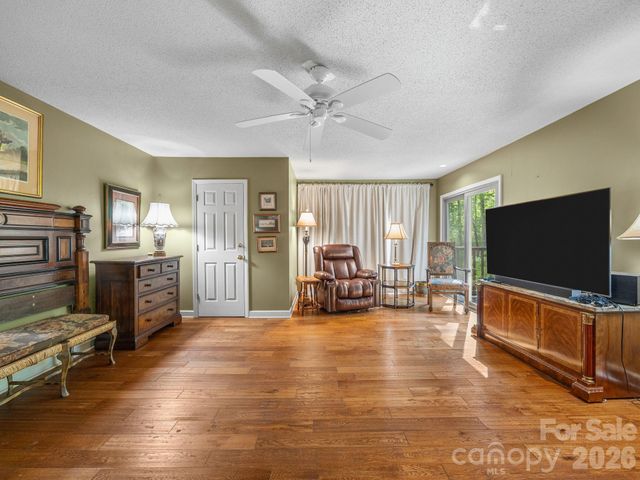 22 Hunting Country Trail, Tryon, NC 28782