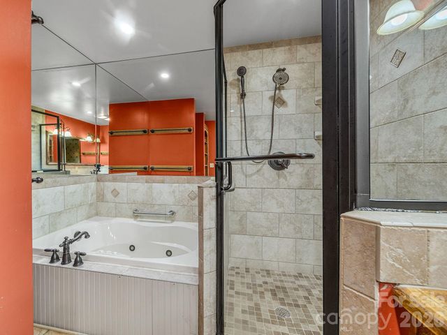 22 Hunting Country Trail, Tryon, NC 28782