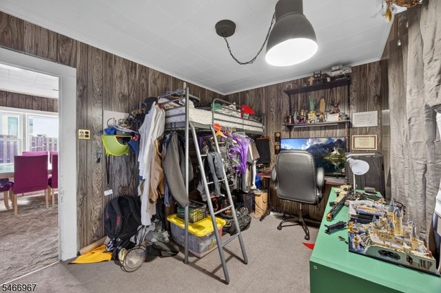 9 Chestnut St, Sussex Boro, NJ 07461