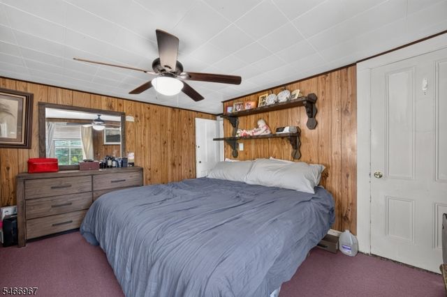 9 Chestnut St, Sussex Boro, NJ 07461