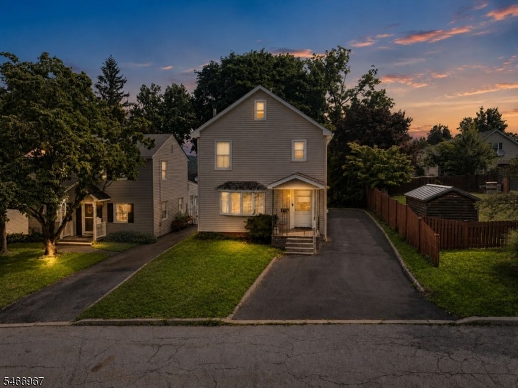 9 Chestnut St, Sussex Boro, NJ 07461 — photo 4