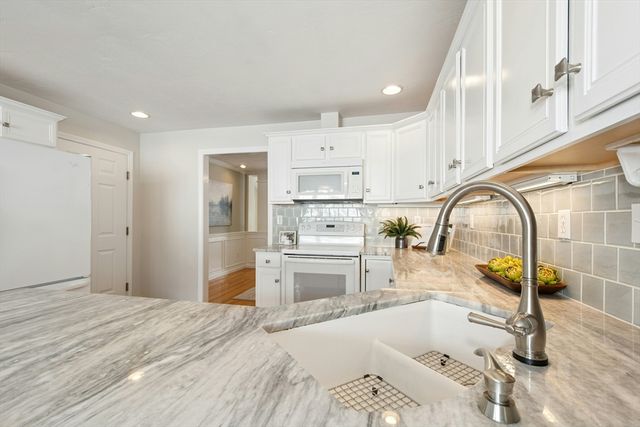 5 Wessonville Village Way 5, Westborough, MA 01581