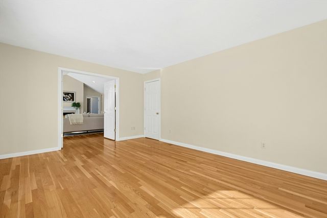 5 Wessonville Village Way 5, Westborough, MA 01581