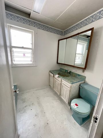 7919 S Wabash Avenue, Chicago, IL 60619
