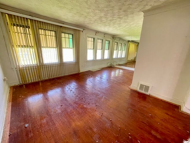 7919 S Wabash Avenue, Chicago, IL 60619