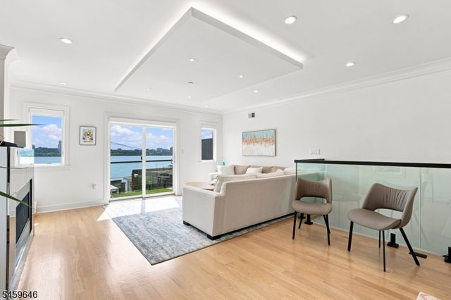 1439 River Rd 1, Edgewater Boro, NJ 07020