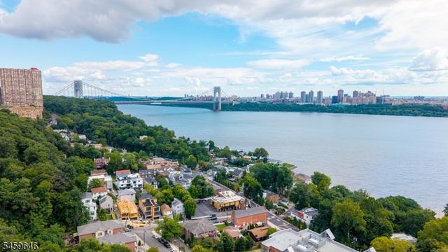 1439 River Rd 1, Edgewater Boro, NJ 07020