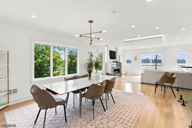1439 River Rd 1, Edgewater Boro, NJ 07020
