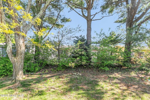 7 Lance Drive, Brick, NJ 08723