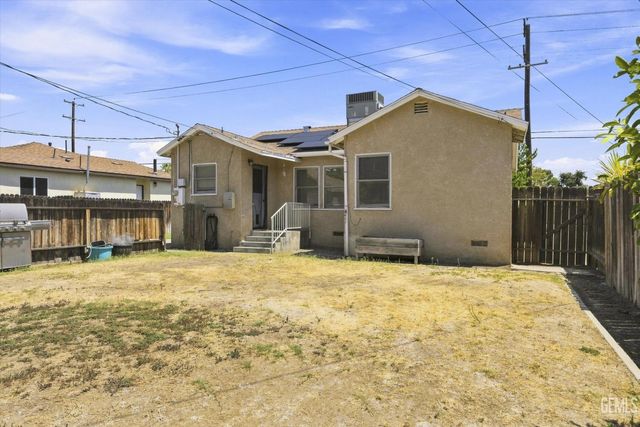 231 A Street, Bakersfield, CA 93304