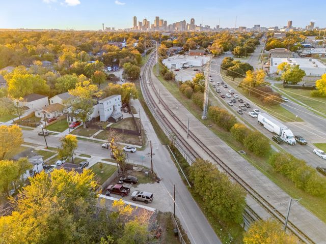 3332 Rutledge Street, Dallas, TX 75215