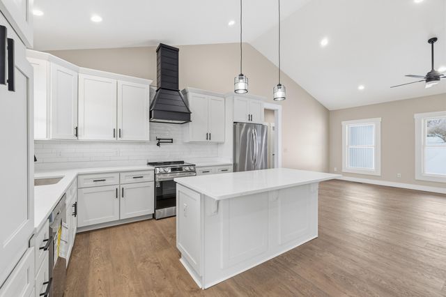 260 Cold Springs Drive, Harrodsburg, KY 40330