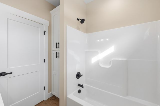 260 Cold Springs Drive, Harrodsburg, KY 40330