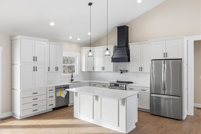 260 Cold Springs Drive, Harrodsburg, KY 40330