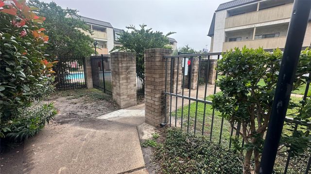 8421 Hearth Drive, Houston, TX 77054