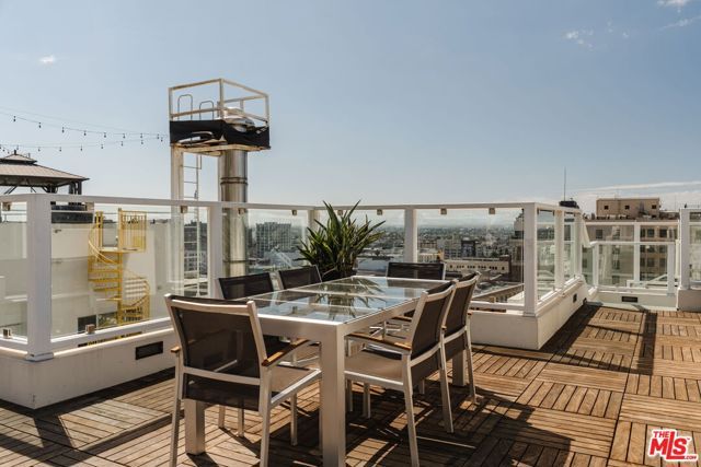 939 S Broadway 404, Los Angeles, CA 90015