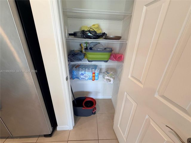 513 Ella Jean PL, La Belle, FL 33935