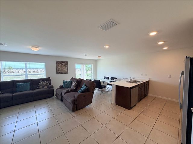 513 Ella Jean PL, La Belle, FL 33935