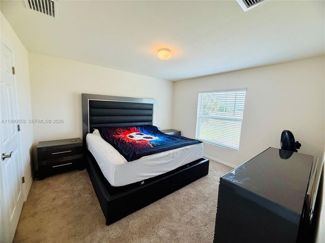 513 Ella Jean PL, La Belle, FL 33935