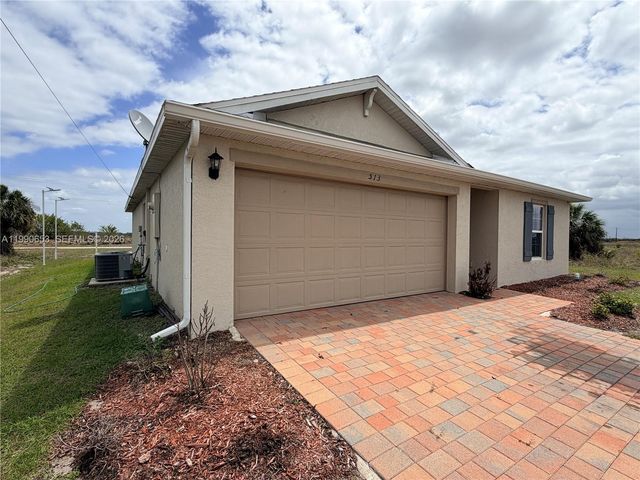 513 Ella Jean PL, La Belle, FL 33935