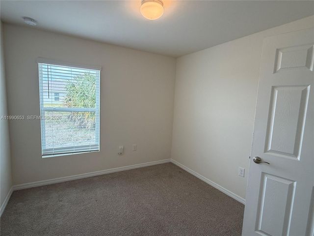 513 Ella Jean PL, La Belle, FL 33935