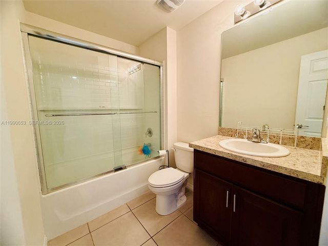 513 Ella Jean PL, La Belle, FL 33935