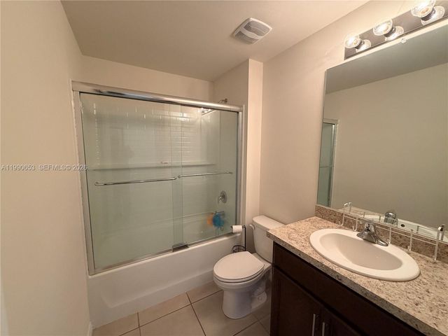 513 Ella Jean PL, La Belle, FL 33935