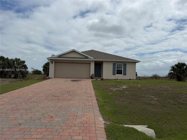 513 Ella Jean PL, La Belle, FL 33935