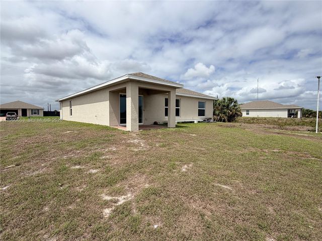 513 Ella Jean PL, La Belle, FL 33935