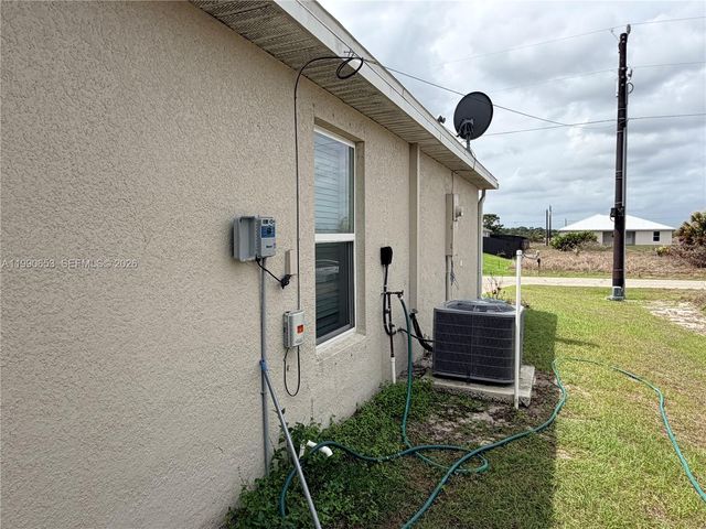 513 Ella Jean PL, La Belle, FL 33935