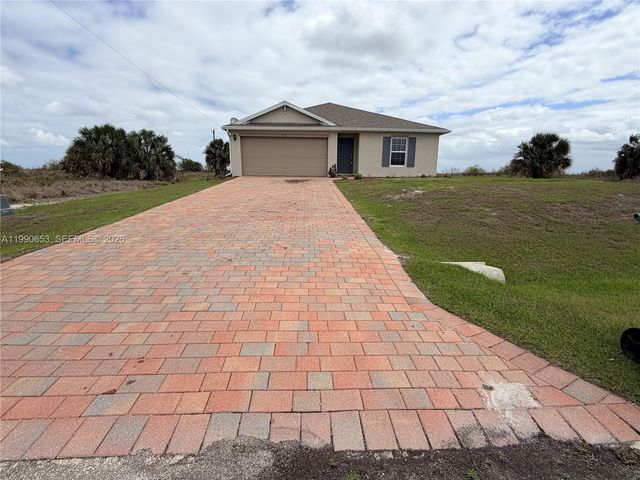 513 Ella Jean PL, La Belle, FL 33935