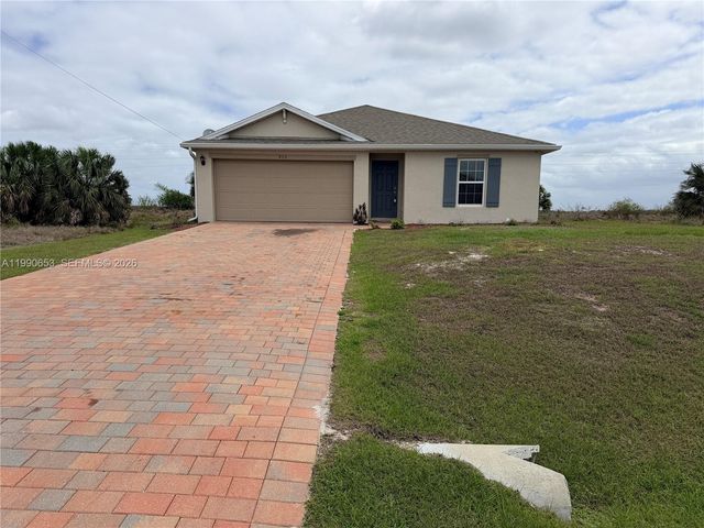 513 Ella Jean PL, La Belle, FL 33935