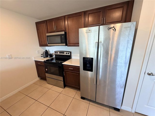 513 Ella Jean PL, La Belle, FL 33935